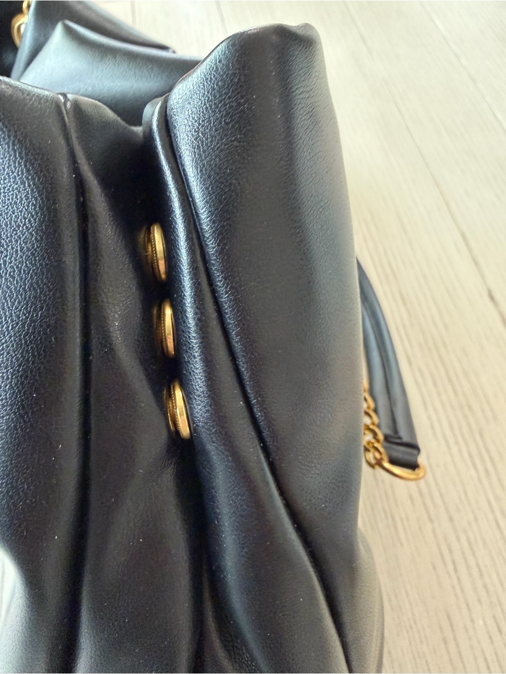 Chanel Handbag - Picture 9 of 10
